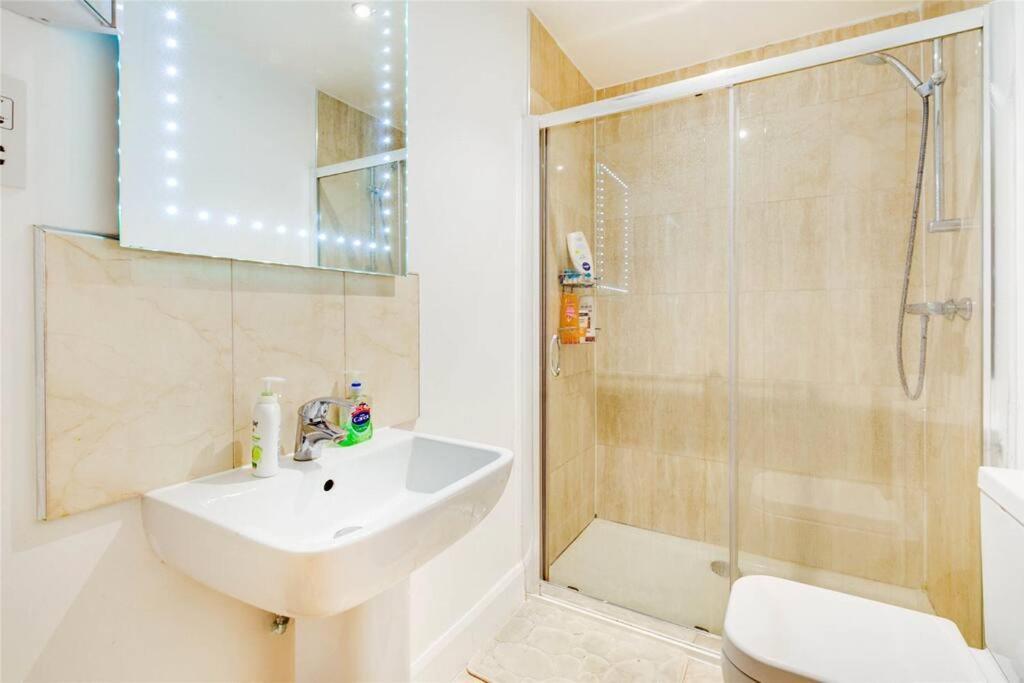 Fulham Serviced Apartment Лондон Екстериор снимка